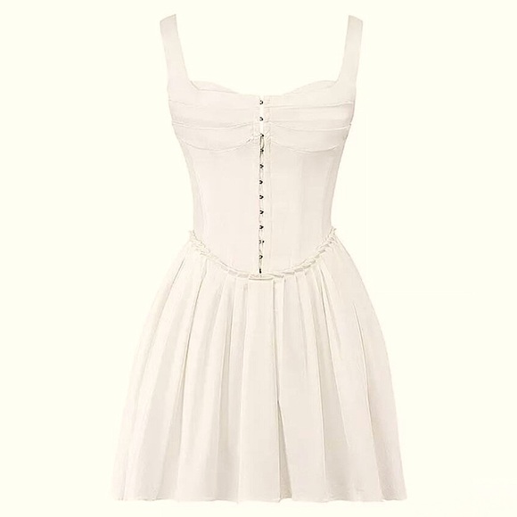 HOUSE OF CB ‘Cupid’ White Pleated Corset Dress NWT 💘 - Picture 6 of 8